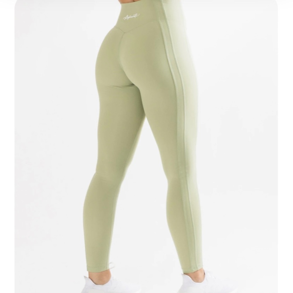 Alphalete Kinetic Leggings